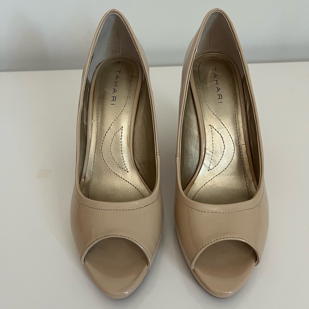 Tahari Women's Beige Peep Toe Heels
